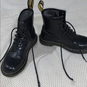 Dr. Martens in Black